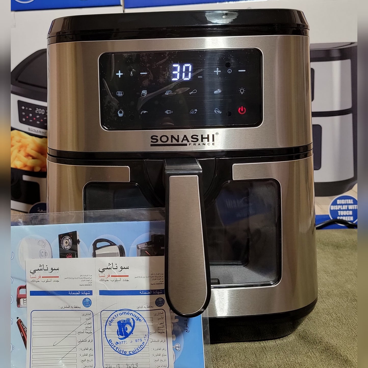 Friteuse Air Fryer sans huile 9.2L 2000W Sonashi SAF-920 (SID)